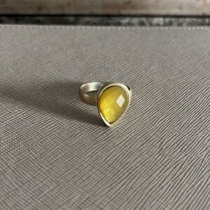 Teardrop yellow ring